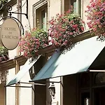 De L'arcade Hotel
