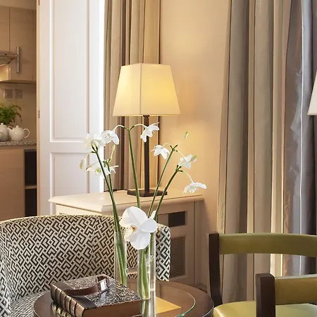 Hotel De L'arcade Parigi