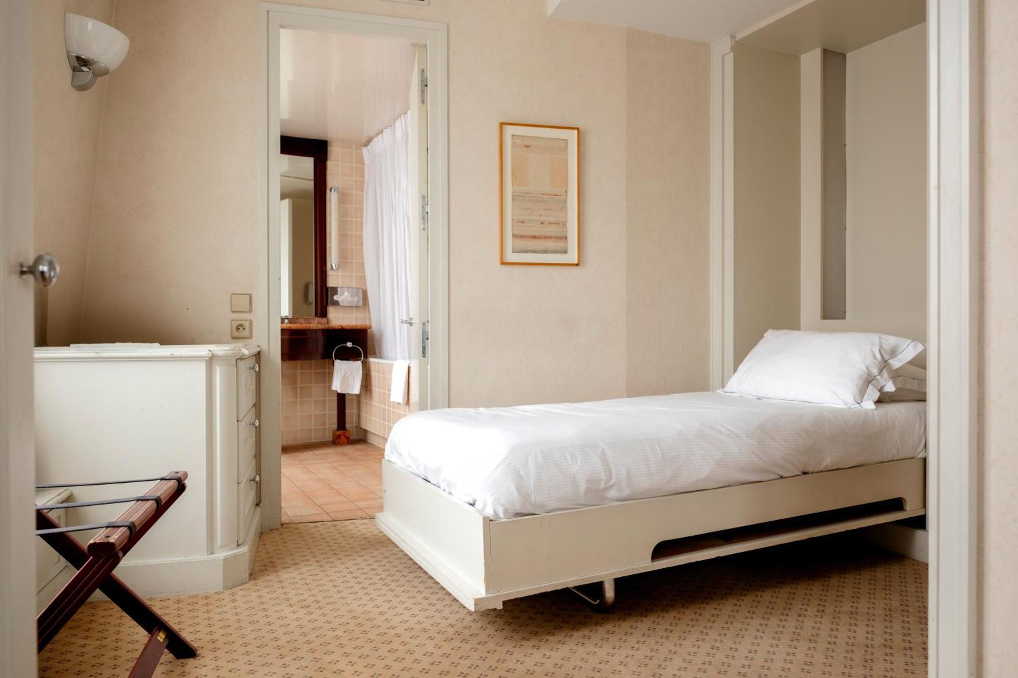 De L'arcade Hotel 3*