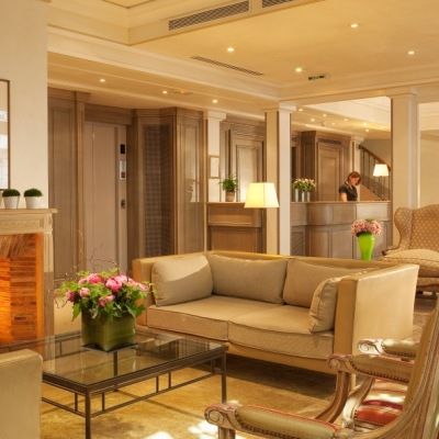 Hotel De L'arcade Paris